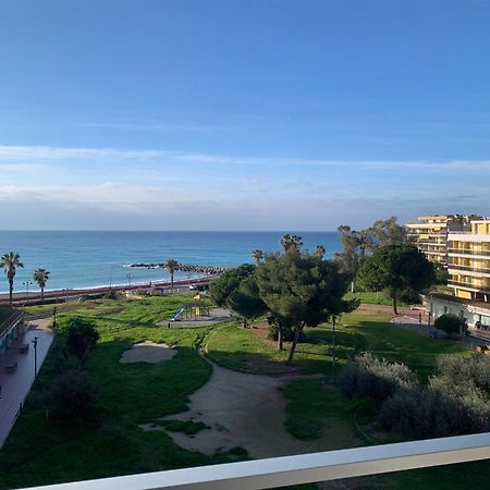 Mare 5 Apartment Ventimiglia Exterior foto