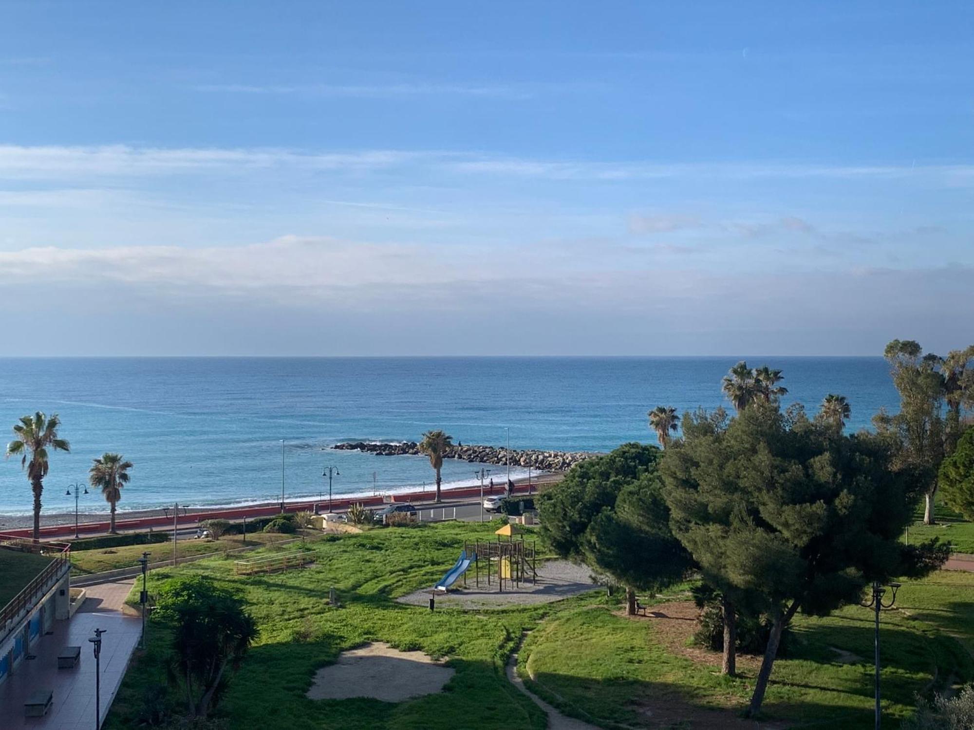 Mare 5 Apartment Ventimiglia Exterior foto